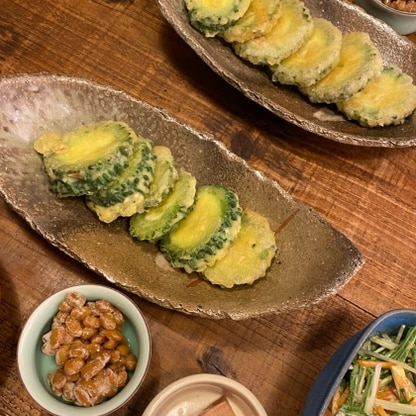 市販の天ぷら粉を使いましたが、思ったほど苦味が強くなくて丸ごと美味しく食べられました！